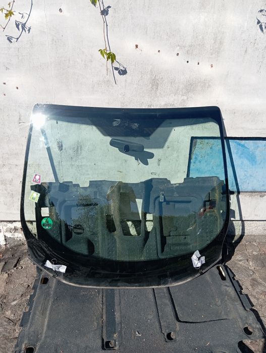 Ford C-Max II szyba przednia czołowa podgrzewana