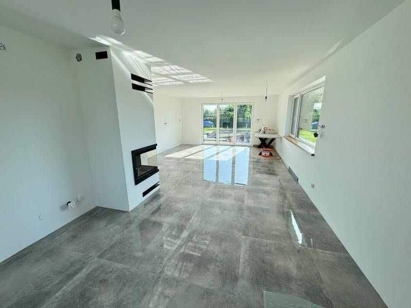 Продам будинок.Під ключ .Озерна