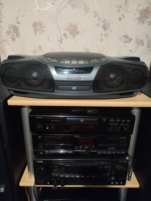 магнітофон panasonic RX -ED90.