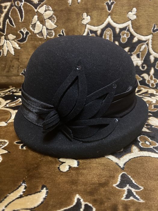 Капелюх жіночий чорний новий