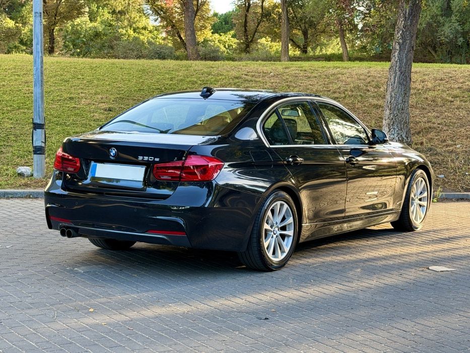 BMW 330e iPerformance Pack M — photo 4