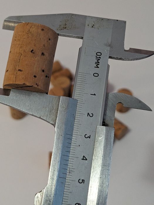 Пробка, корок натуральний, цільний