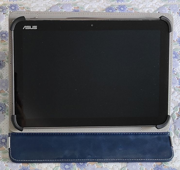 Планшет AsusZenpad10