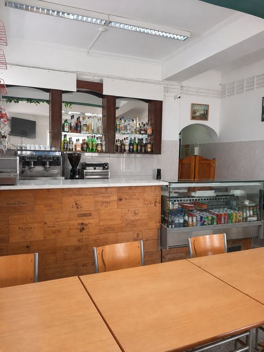 Trespasse de Café/Snack-Bar Equipado | 87,5 m² | 36 Lugares
