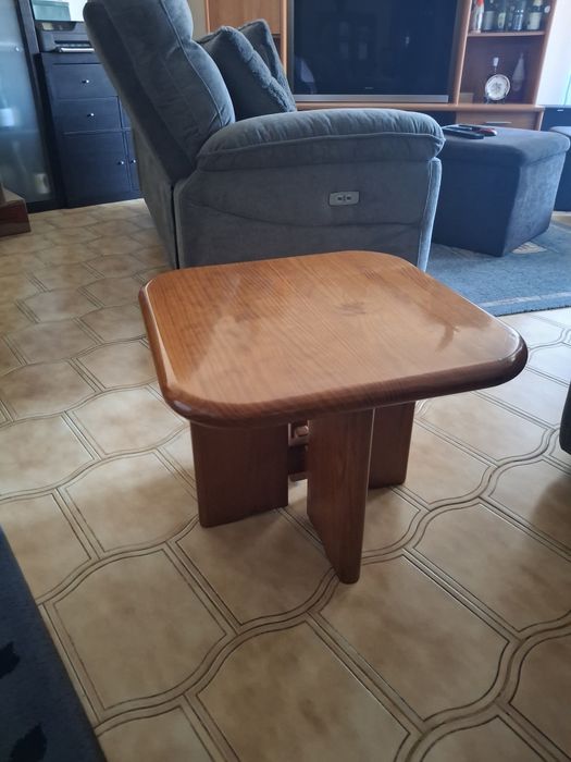 Mesa de centro em Pinho