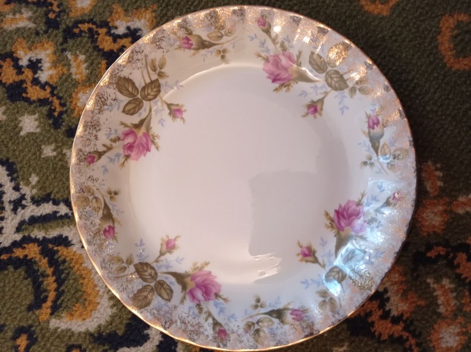 Serwis porcelanowy Iwona Chodzież z PRL