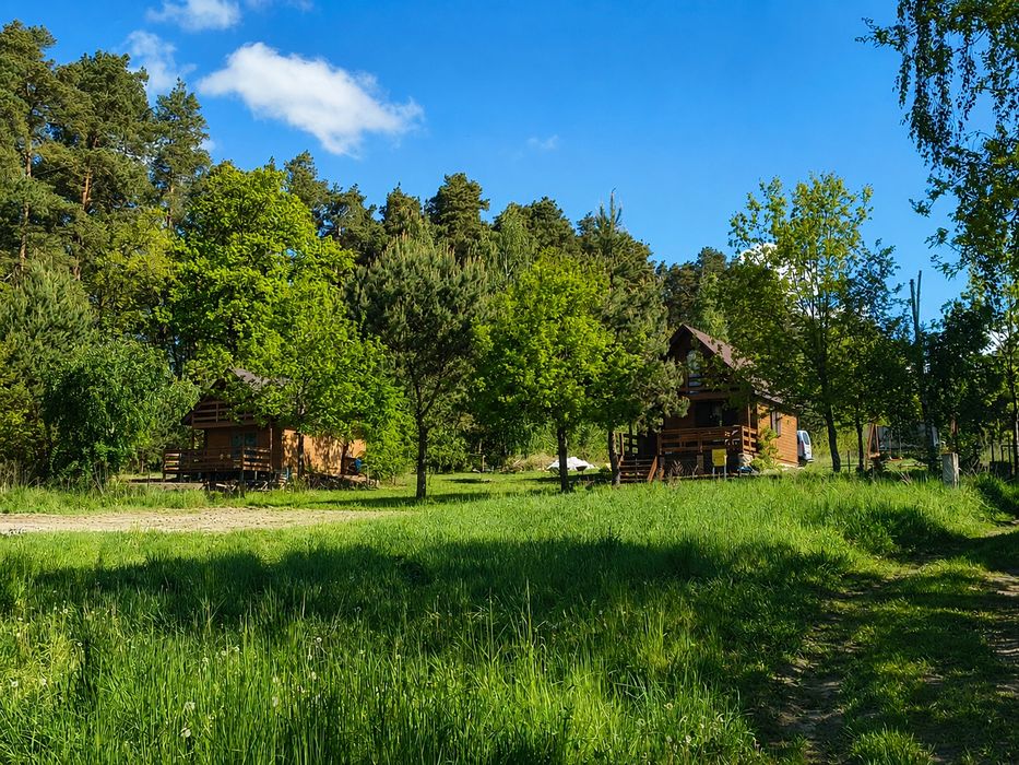 Domek letniskowy bliżej lasu nad jeziorem Lubie