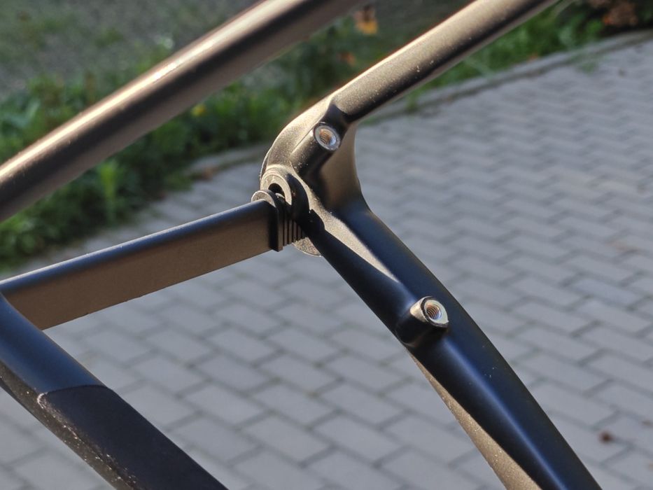 Nowy frameset carbonowy Giant Defy Advanced SL 0