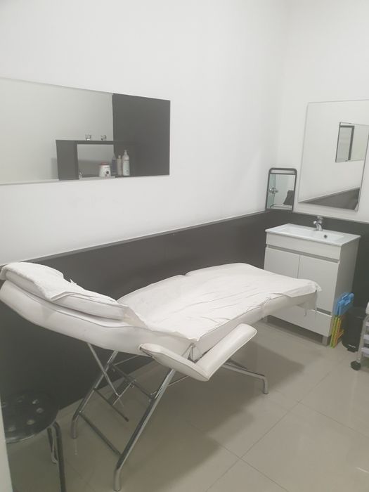 Aluguer de gabinete. Manicure/Pedicure