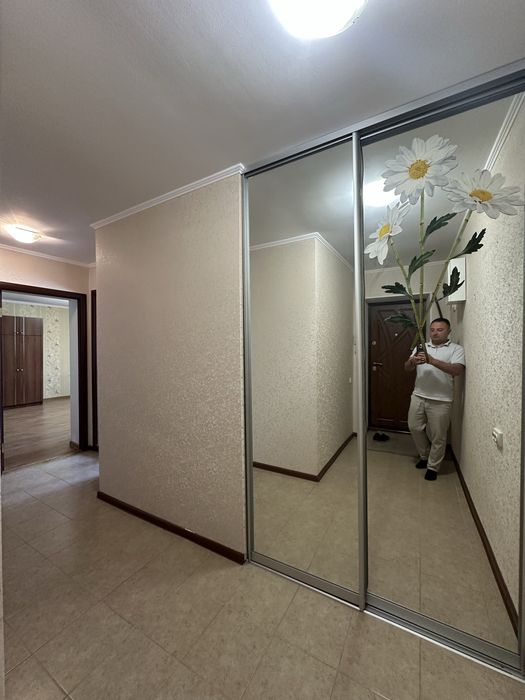 Продаж 2 кімнатної квартири  на Київській
