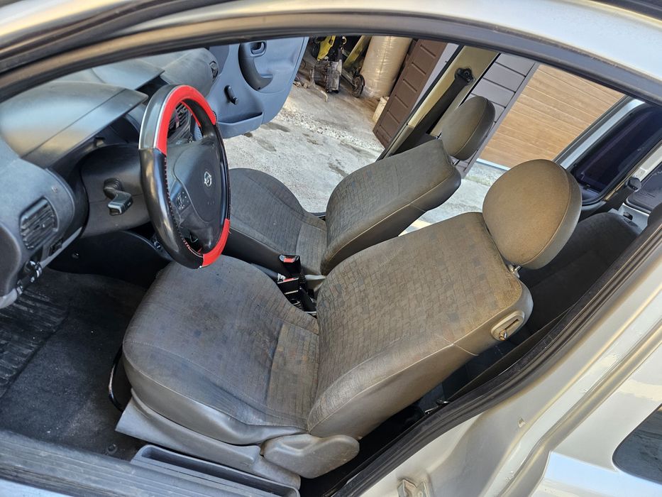 Бампер Крило Капот Фара Телевізор Окуляр Опель Комбо Ц Opel Combo C