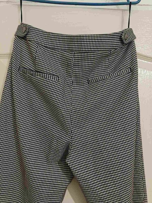 Жіночі стильні штани 48