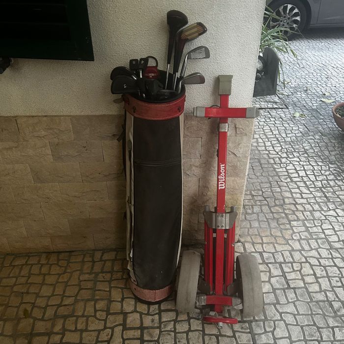 Jogo de tacos de golfe americanos com carrinho Wilson