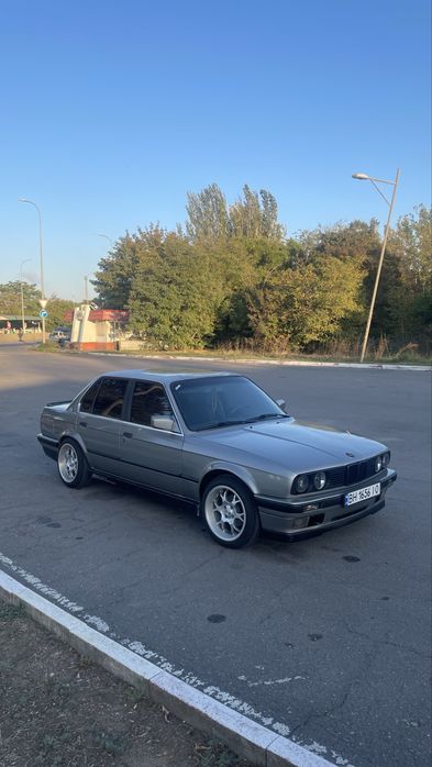 Продам bmw e30 !