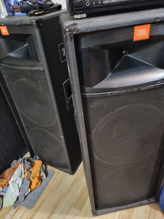 Kolumny estradowe jbl tr225