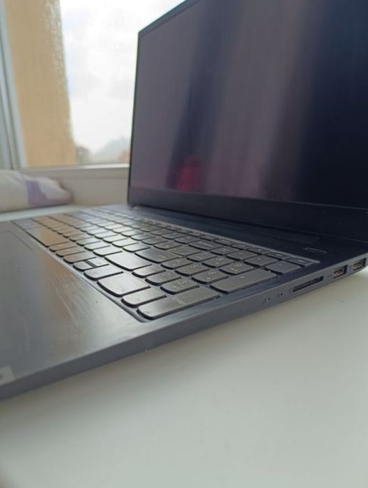 Lenovo S340-15IWL Ryzen 5 12/256 Touchscreen