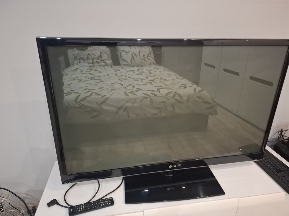 Telewizor LG jak na zdjeciu