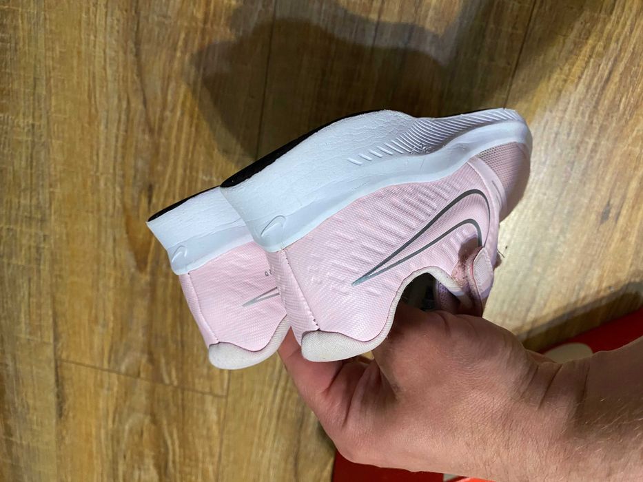 Кросівки дитячі кроссовки детские на девочку Nike оригинал р.32