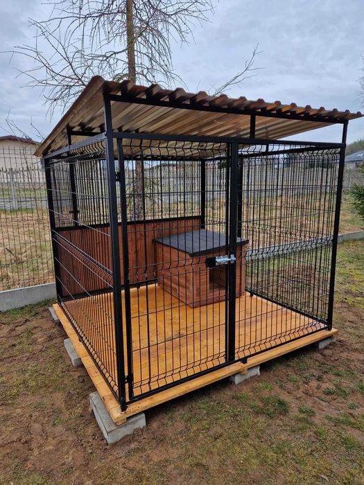 Kojce dla psów na wymiar – solidne wykonanie / Producent