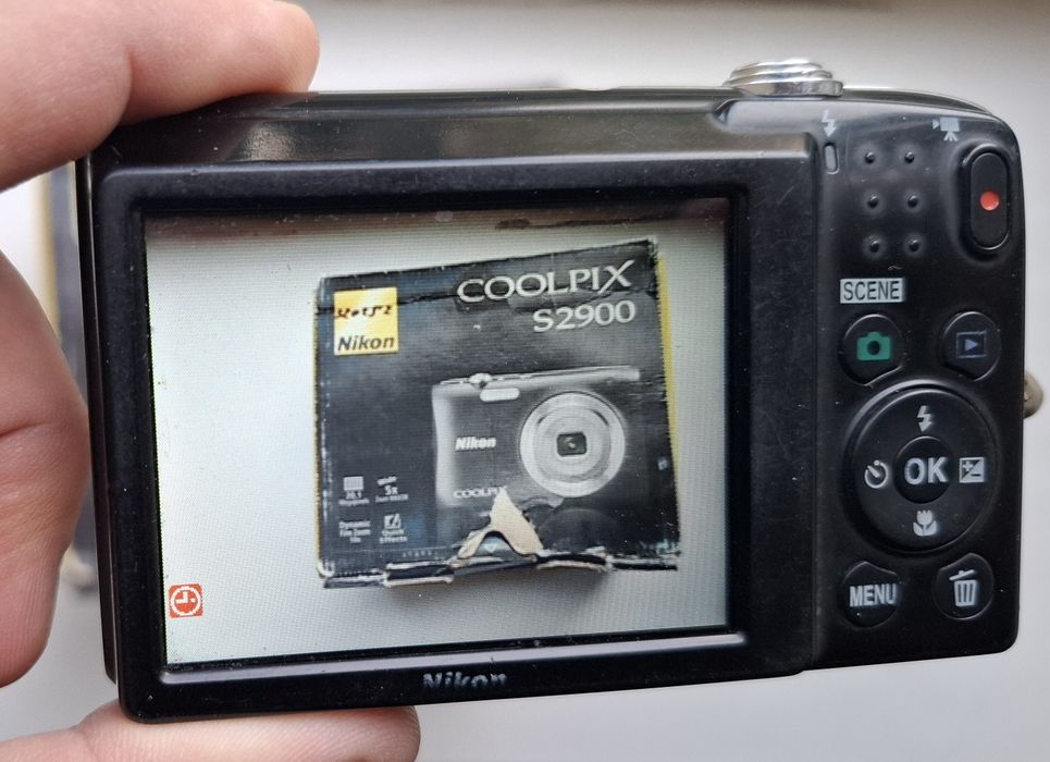 Цифровий фотоапарат Nikon Coolpix S2900 Silver (20.1 MP) + Повний комплект
