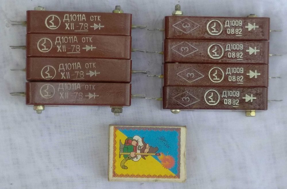 Транзисторы МП14, МП15, П203, П306А, ГТ403 и др. диоды разные: 5 грн ...