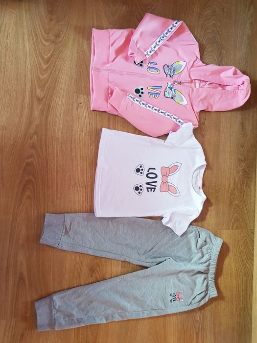Dres  dziewczęcy rozmiar  116/122