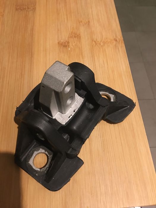 Apoio motor volvo