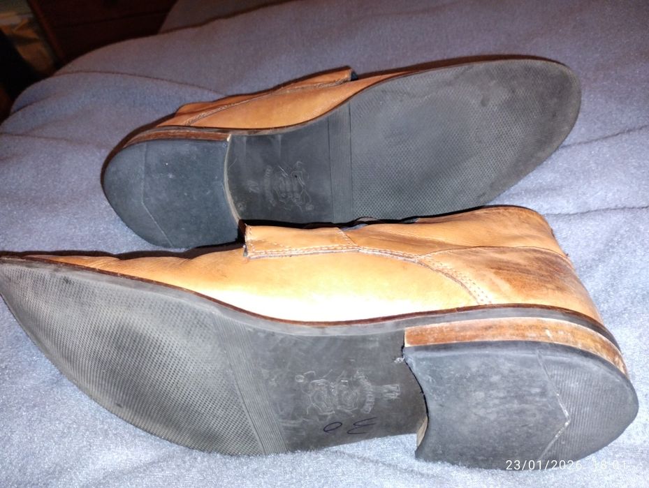 Botim de pele cor camel tamanho 42