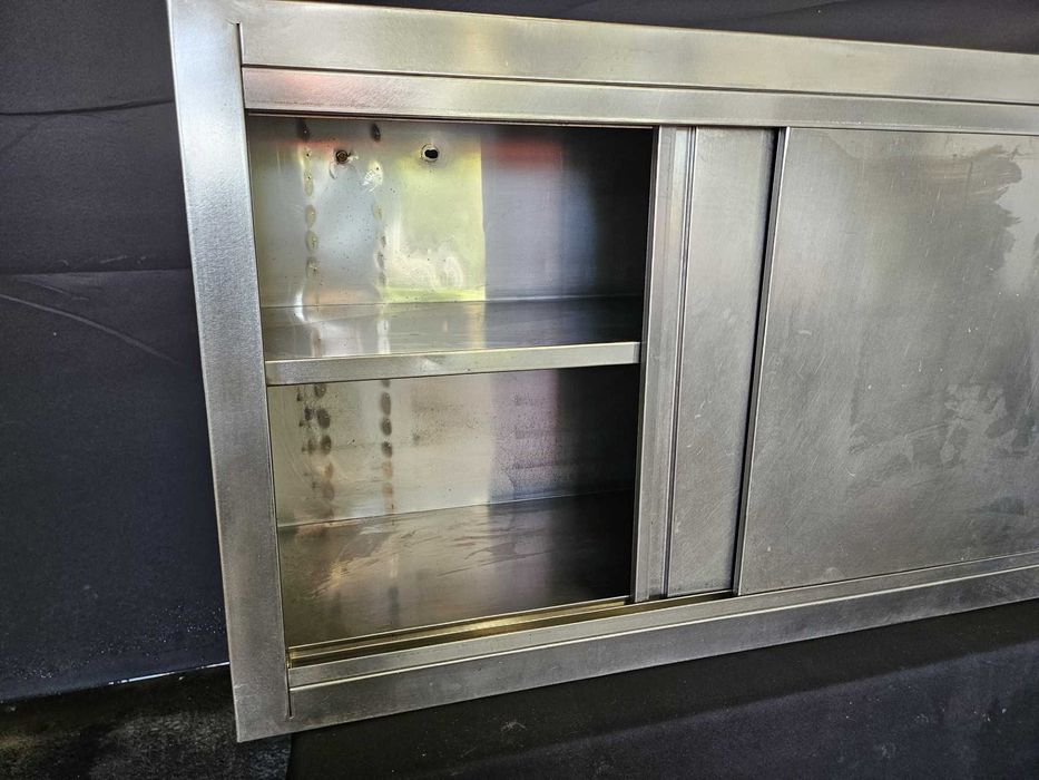 Armário de parede em inox