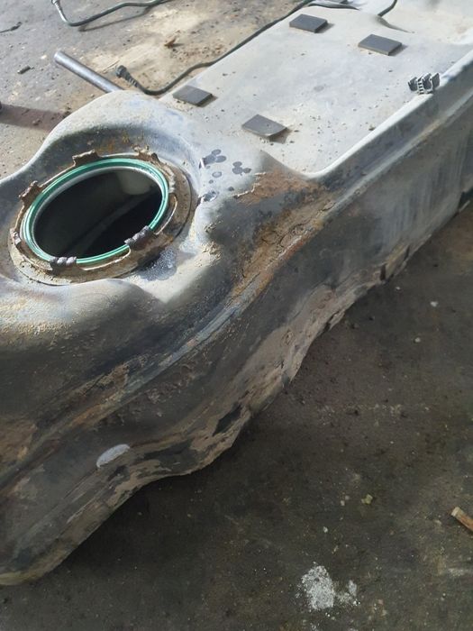 Паливний бак jeep grand cherokee wk1 3.0 бак джип