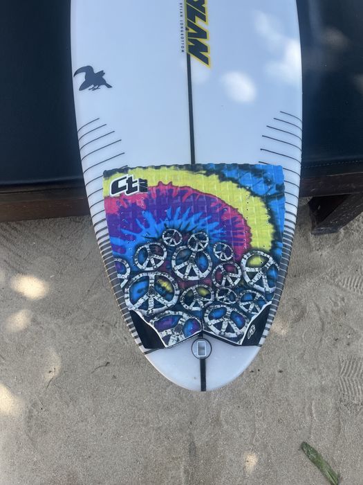 Prancha Surf Dylan 5’10 26,4 L NOVA