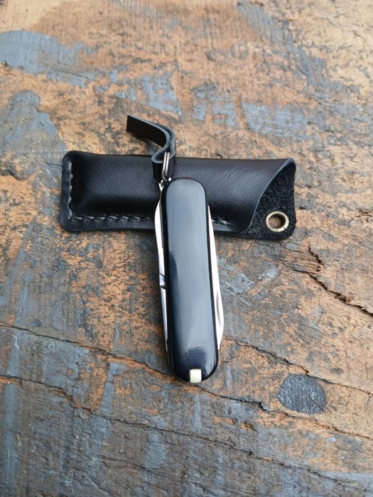 Маленький victorinox classic SD