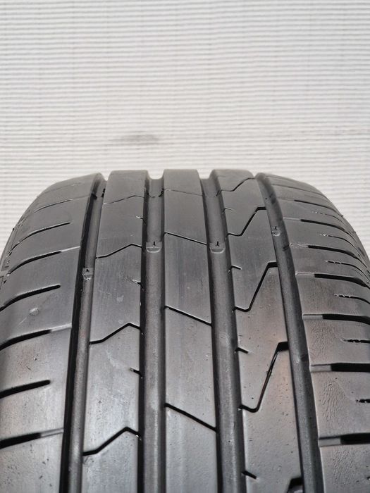 2 Pneus 195/60R16 HANKOOK Semi Novos