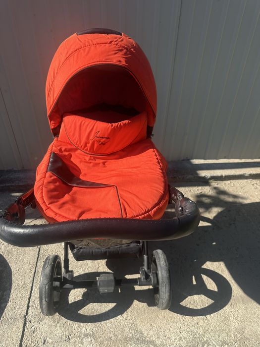 Продам коляску Junama