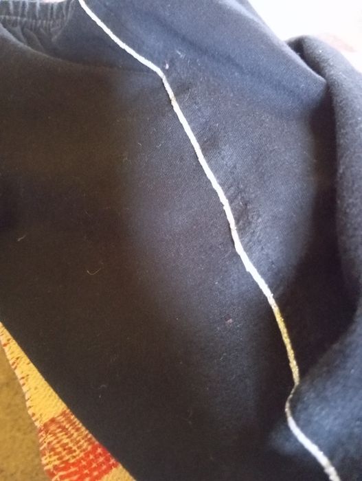 Czarne rybaczki ze srebrną wypustką , elastyczne 42/44