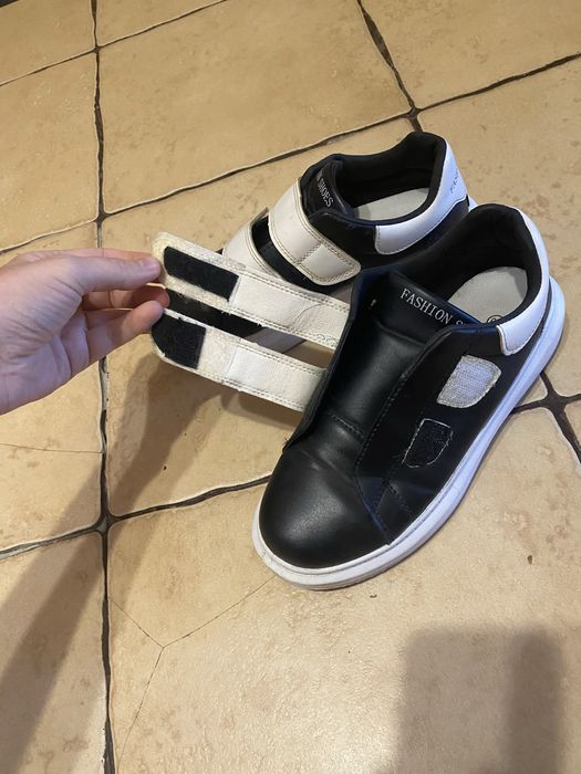 Кросівки на липучках