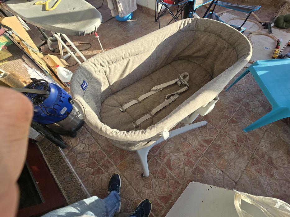 Baby hug como novo, muito muito pouco usado