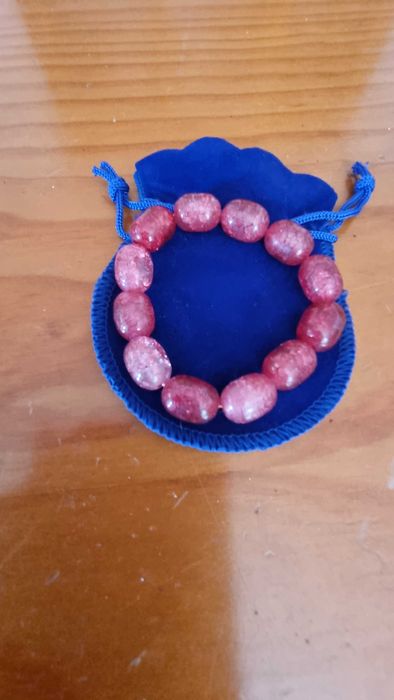 Pulseira quartzo rosa, com bolsa de veludo