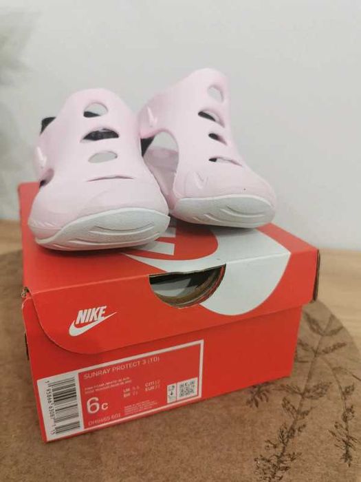 Sandałki do wody Nike r. 22