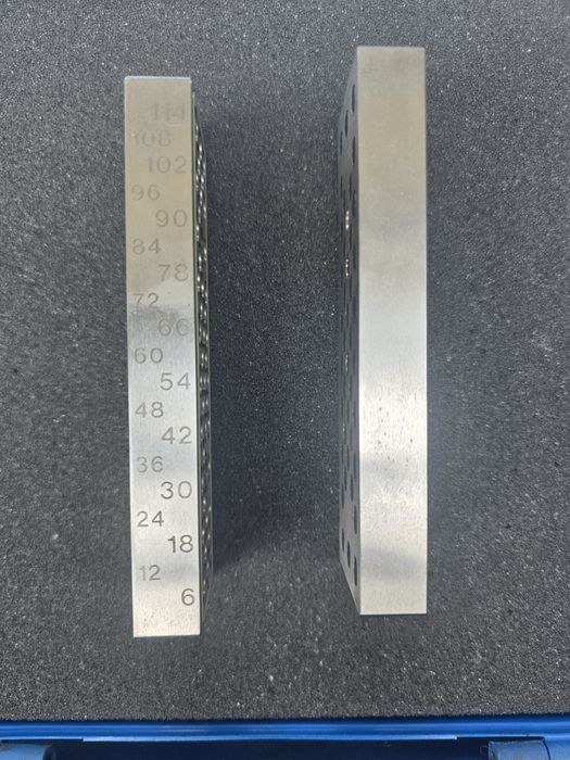 System mocowania LANG VARIO-TEC® – Szczęki z pinami do imadła CNC