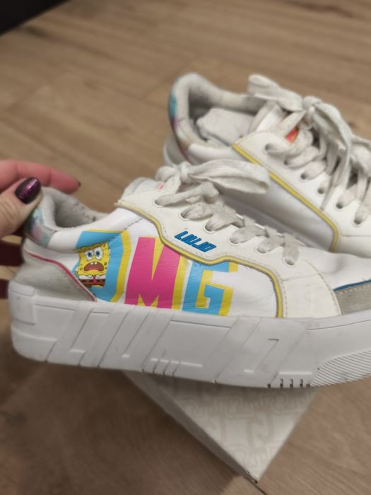 Niepowtarzalne trampki LIU-JO SpongeBob r 38