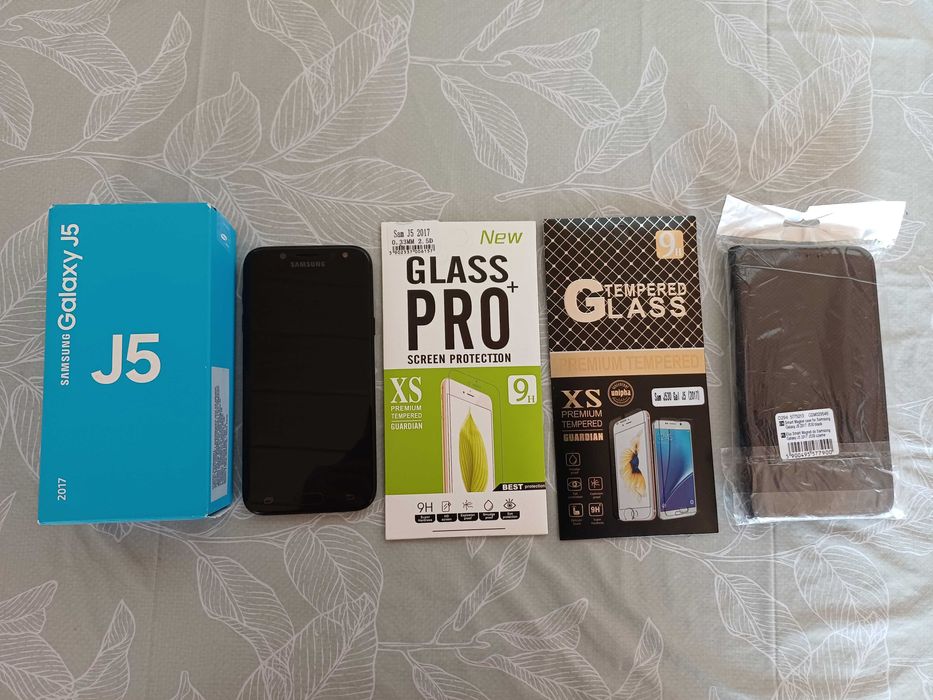 Samsung Galaxy J5 2017 (czarny) - stan sprawny 100%