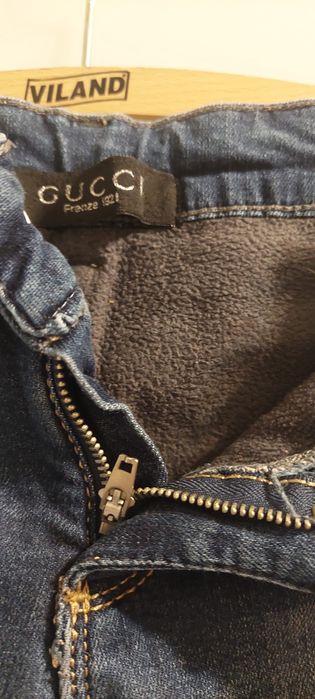 Джинсы на девочку 140р