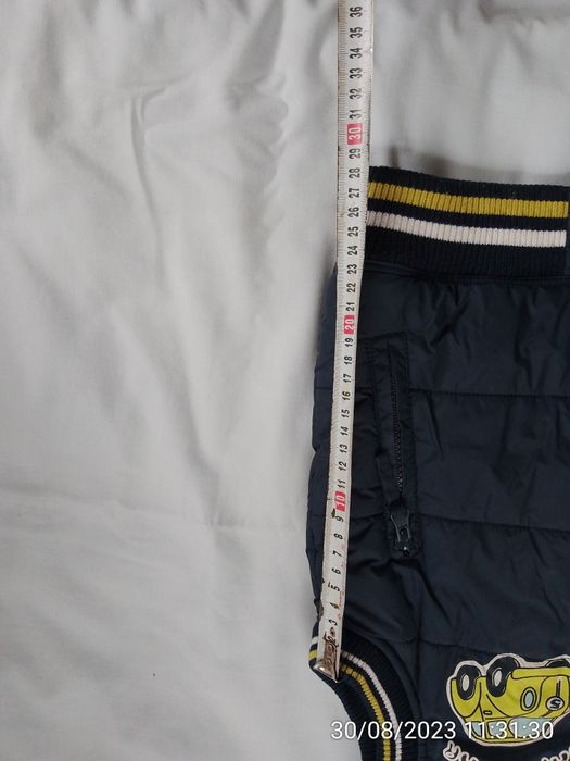 Безрукавка,жилетка