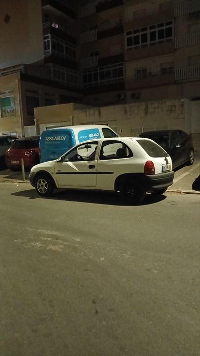 Opel corsa B 1998 foto 3