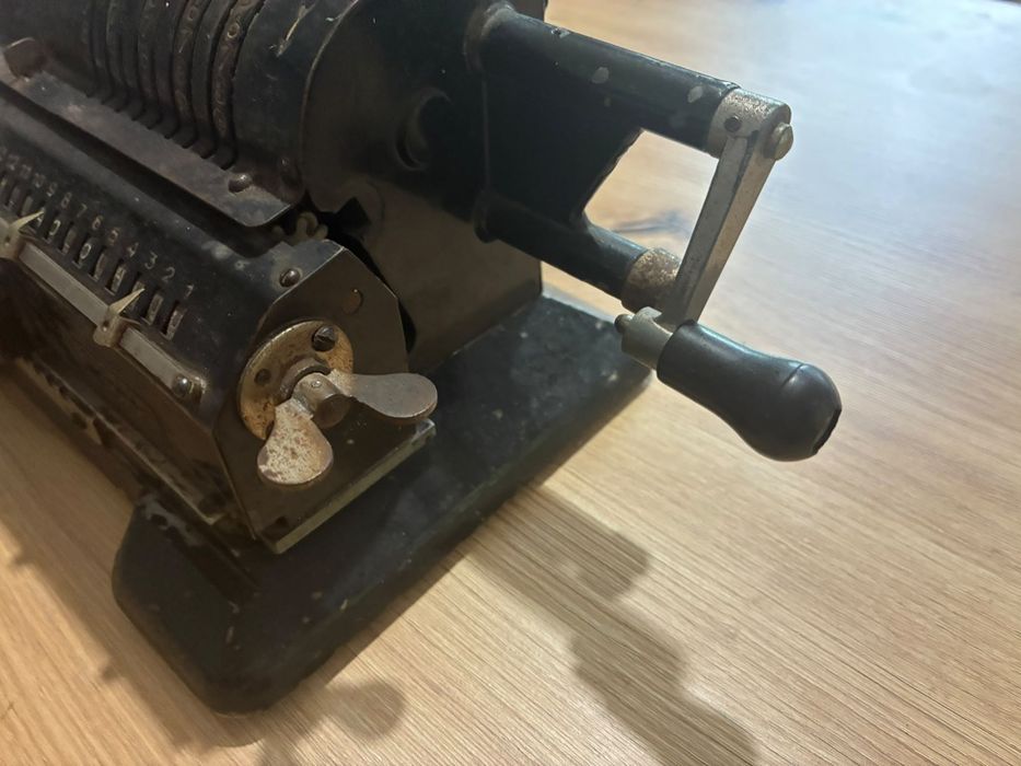 Arytmometr Feliks-C ZSRR Kursk – mechaniczna maszyna licząca kalkulator kolekcjonerski
