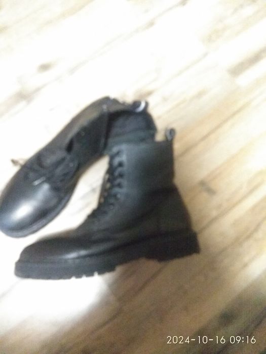 продам берці 39р