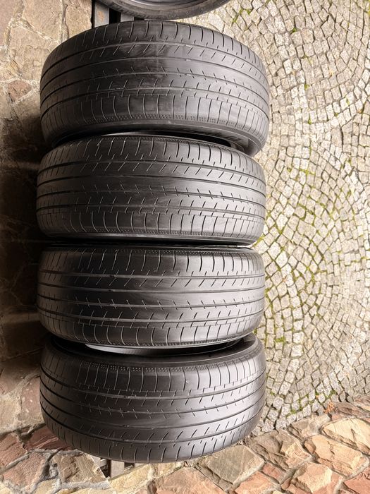 Літні шини Yokohama 215/55 R17