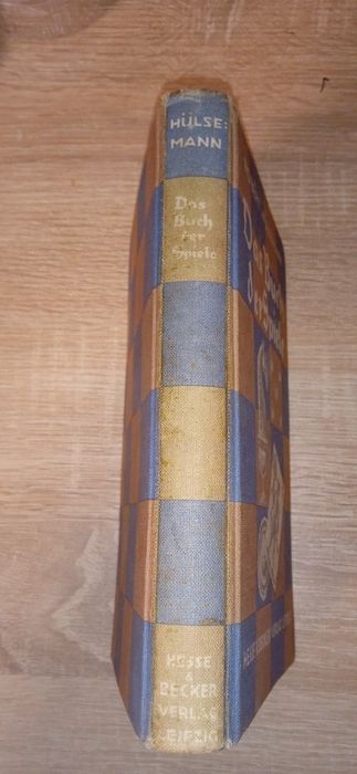 Продам старовинну книгу  ігор Das Buch der Spiele 1927 р.в. Лейпциг