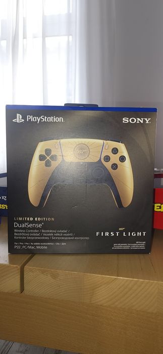 Dualsense ps5 first light 007